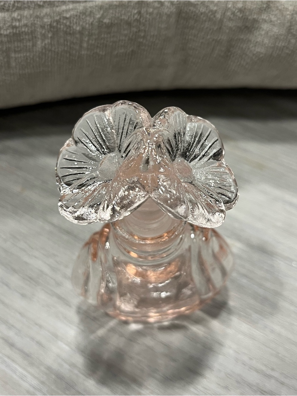 Vtg Pretty Pink Double Daisy Top Perfume Bottle with Ground Stopper 4.25", Empty - Picture 5 of 11